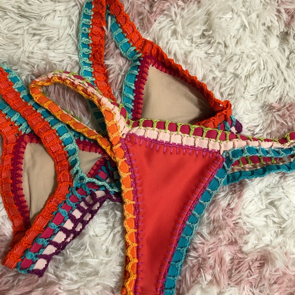 Two piece bikini - Picture 3 of 4